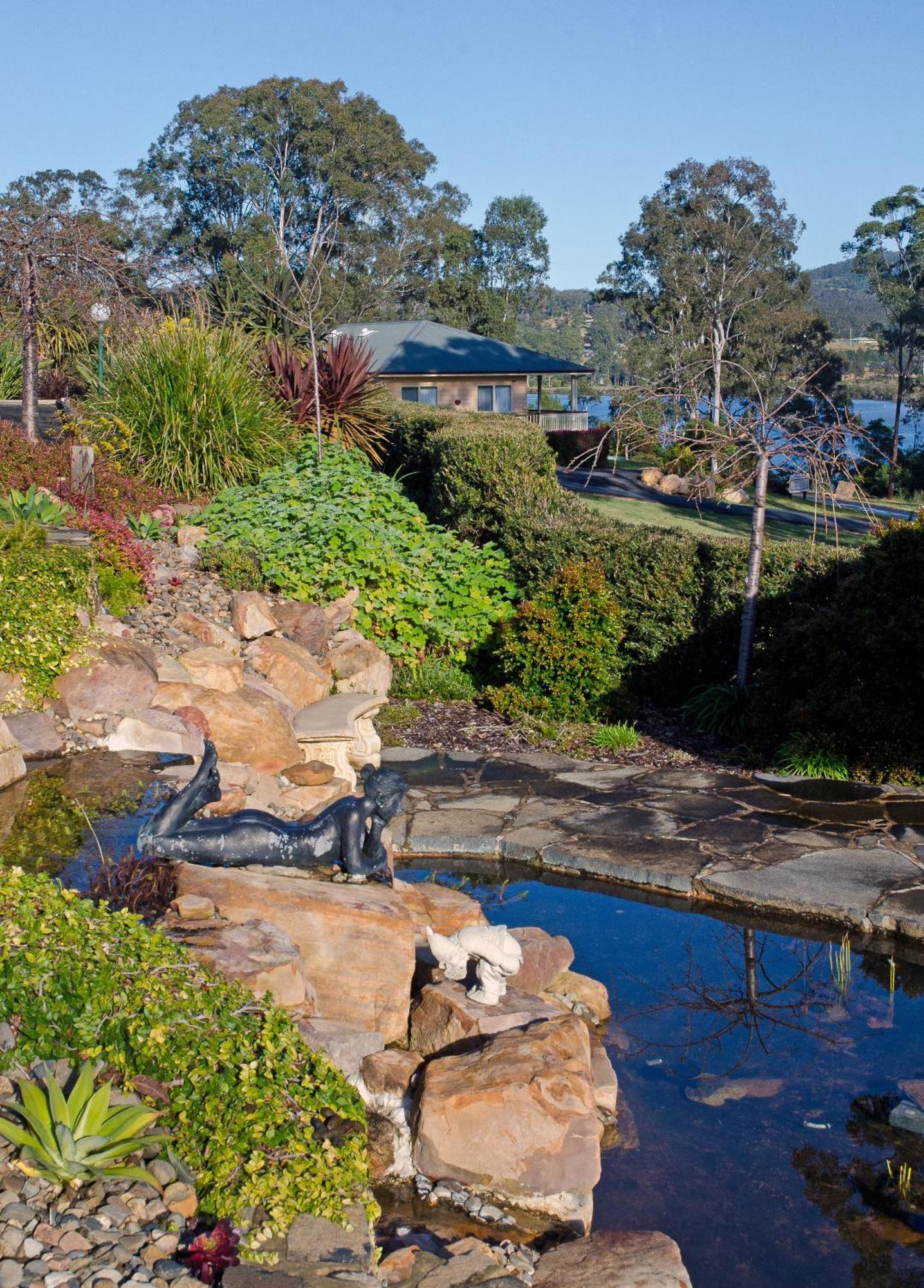 Robyn's Nest Lakeside Merimbula