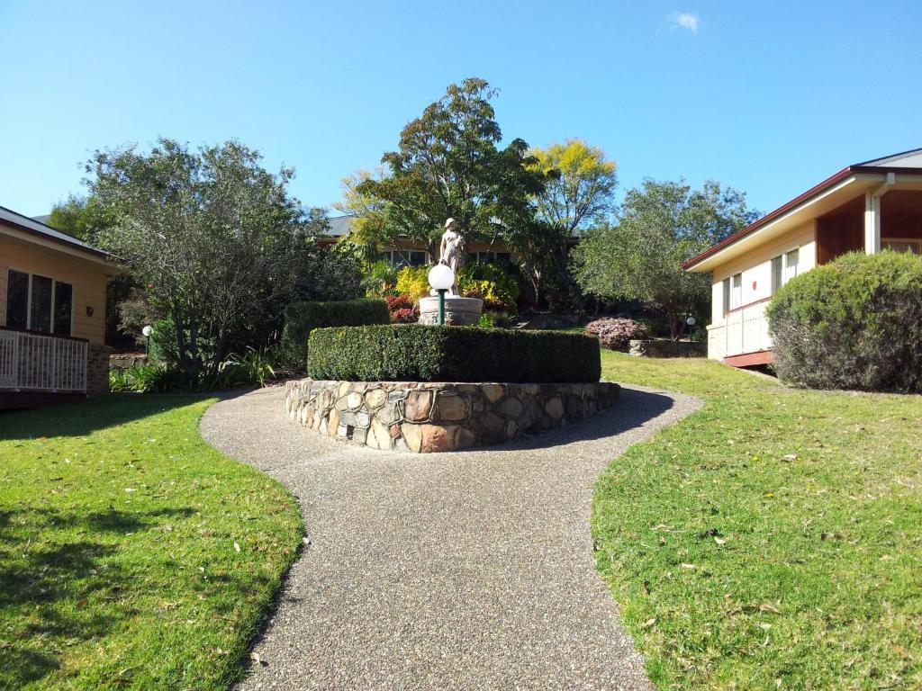 Robyn's Nest Lakeside Guest house