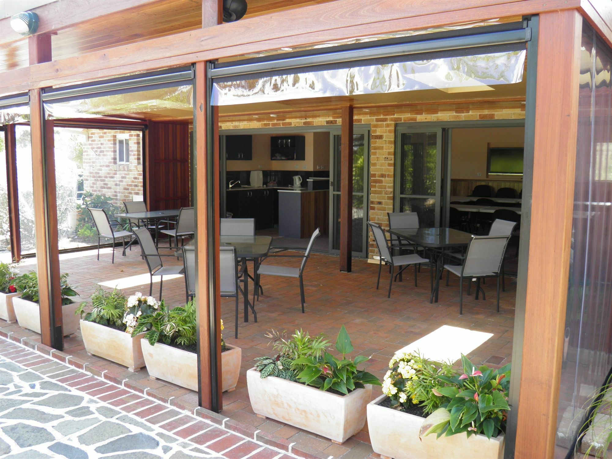 Robyn's Nest Lakeside Merimbula